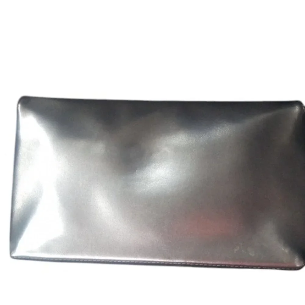 Shiraleah Chicago Silver Metallic Clutch GUC